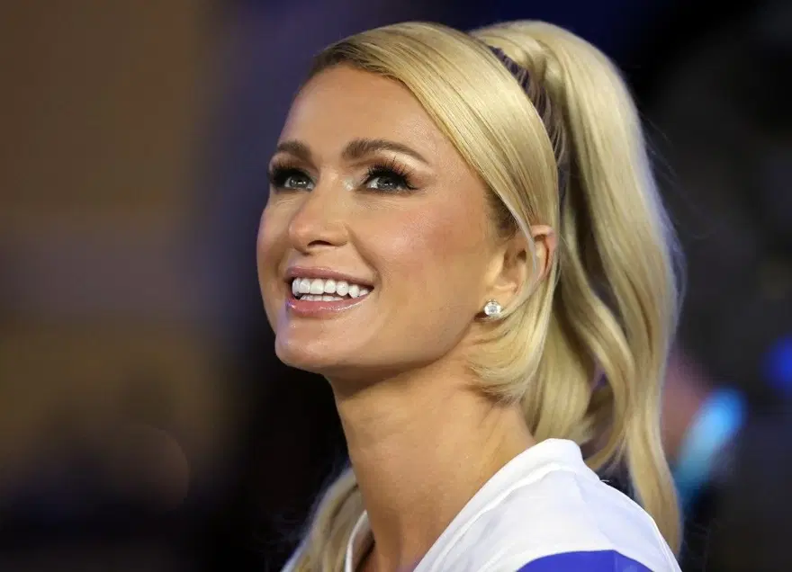 Paris Hilton Metaverse'teki sanal partiden 700 bin dolar kazandı 1 Paris Hilton Metaverse'teki sanal partiden 700 bin dolar kazandı 1