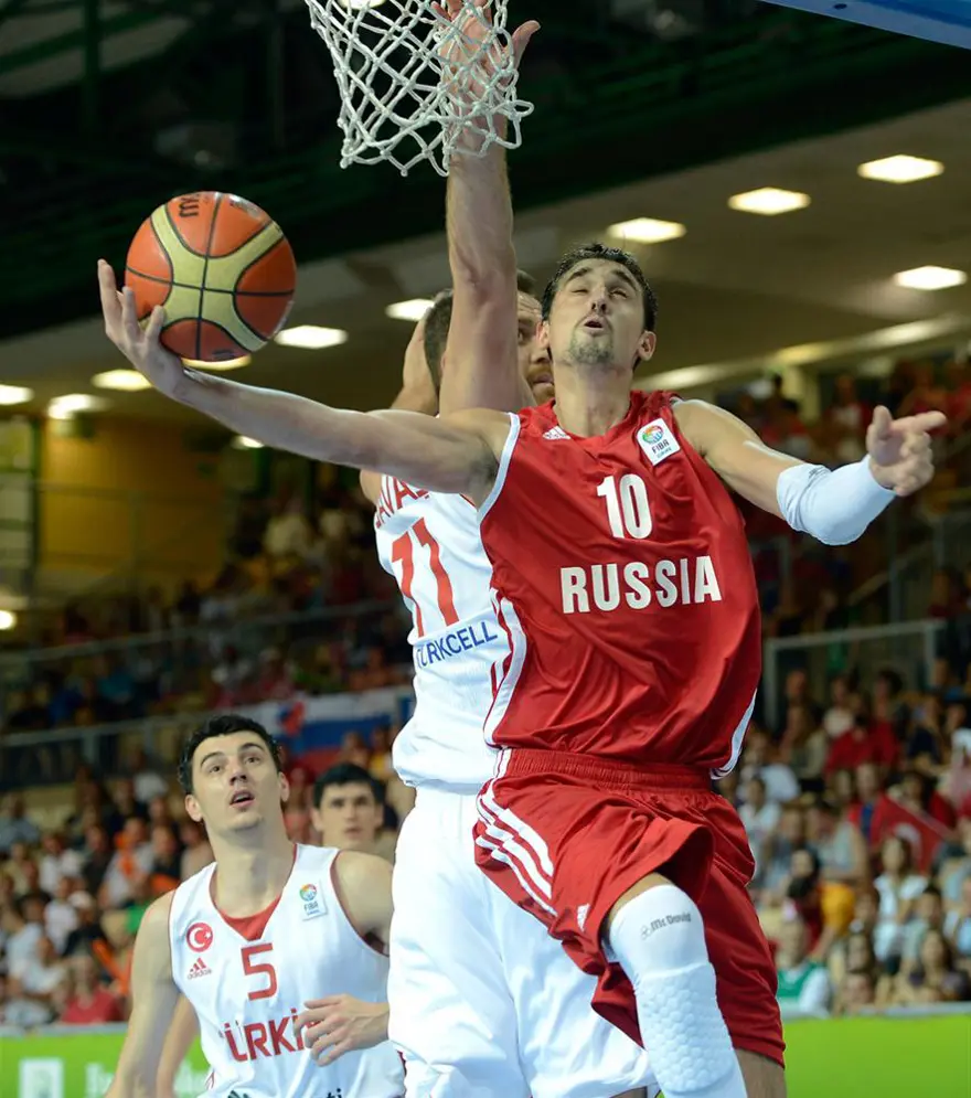 Devler mağlubiyetle kapadı 11