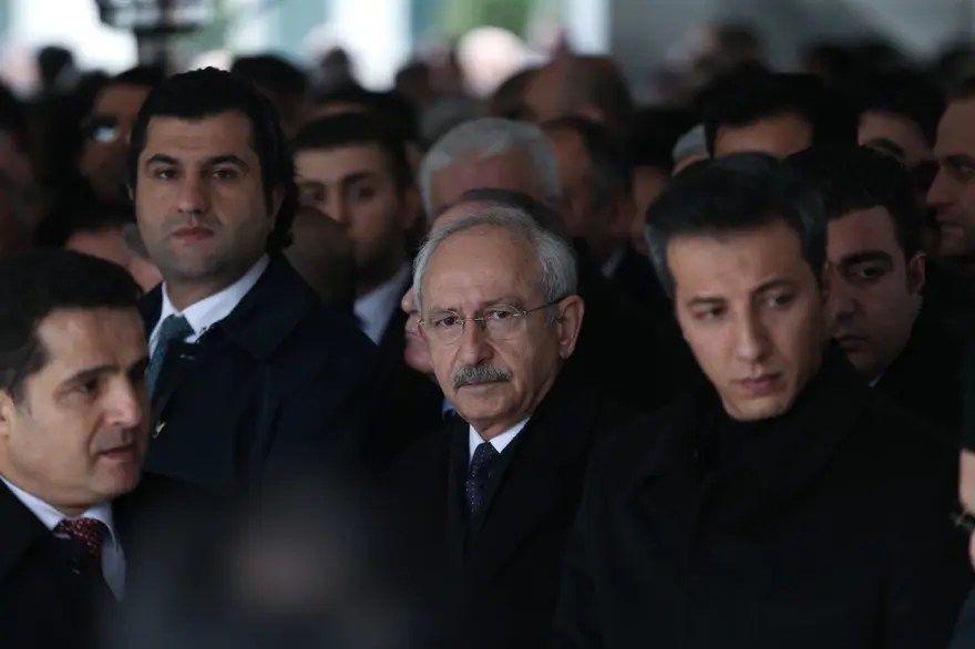 Yavuz Yılmaz son yolculuğuna uğurlandı 60 Yavuz Yılmaz son yolculuğuna uğurlandı 60