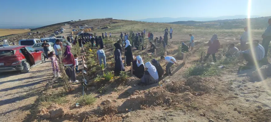 Depremzedelerden hüzünlü bayramlaşma 7