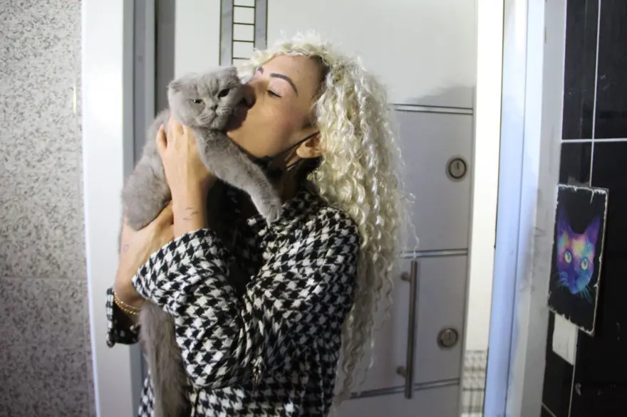 Çilingire açtırdıkları evde uyuyan çocuğun elindeki cep telefonunu bile çaldılar 8