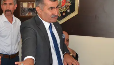 Kozan'da MHP'li Nihat Atlı'nın belediye başkanlığı düşürüldü