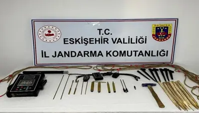 Kaçak kazı yapan 5 şüpheliye jandarmadan suçüstü