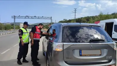 Sinop'ta huzur uygulaması: 3 kişi  yakalandı