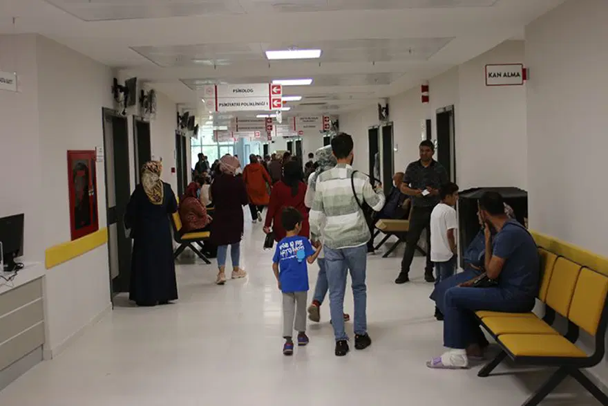 2- Sistem üzerinden randevu alan kişilerin, randevu saatine uyacağına ilişkin onay vermesi gerekiyor mu? 2