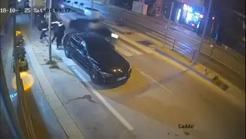 Yaya geçidinden geçerken ölümden döndüler