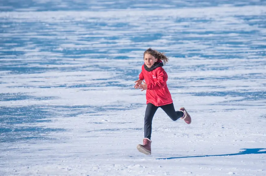 Donan Çıldır Gölü'nde yürüyüş keyfi 3