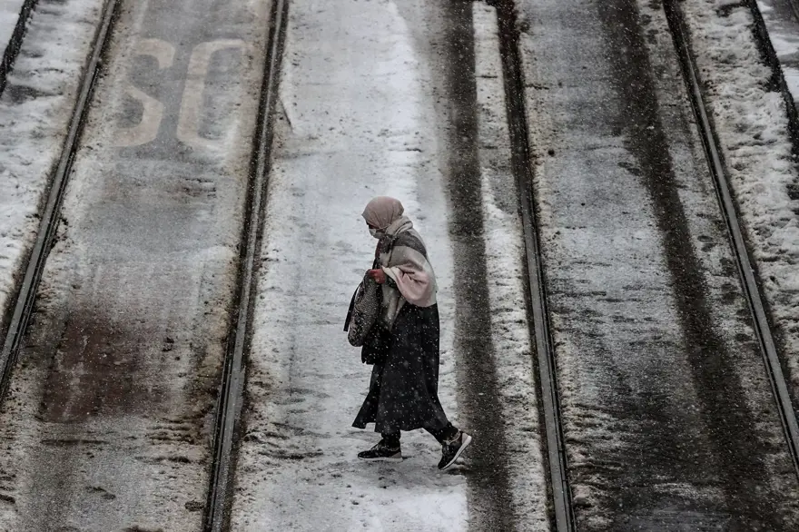 Kar yağışı İstanbul'u etkisi altına aldı 22 Kar yağışı İstanbul'u etkisi altına aldı 22