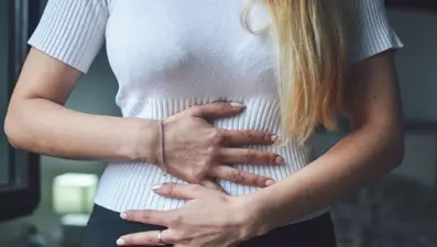 Gastrit nedir, nasıl tedavi edilir?Gastrit ve reflü arasındaki farklar nelerdir?