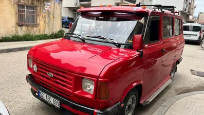 "Çiçek Abbas" minibüsüne benzetti: 1979 model aracı gören eski günlere gidiyor