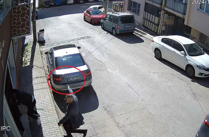 "BABAM 1,5 YIL ÖNCE BENİ DE ÖLDÜRMEK İSTEDİ" 3 "BABAM 1,5 YIL ÖNCE BENİ DE ÖLDÜRMEK İSTEDİ" 3