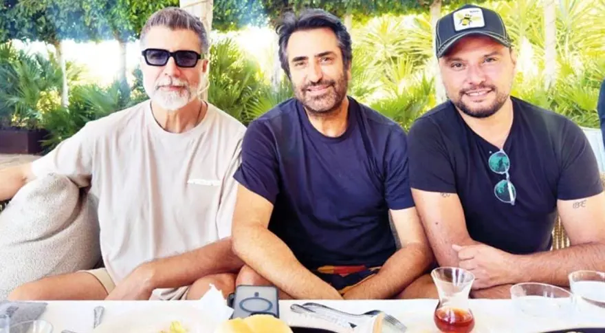 "EN ÇOK ÖZCAN'I KONUŞTUK" 5 "EN ÇOK ÖZCAN'I KONUŞTUK" 5