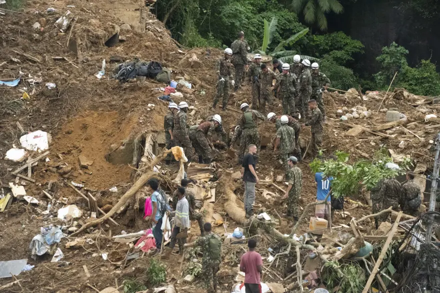 Brezilya'daki sel felaketinde ölenlerin sayısı 111'e yükseldi 4