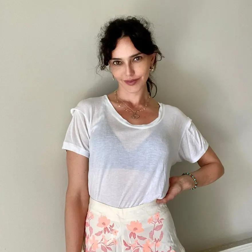 Hande Ataizi içini döktü: Böyle güzel bir günün ardından terk etti babam beni 