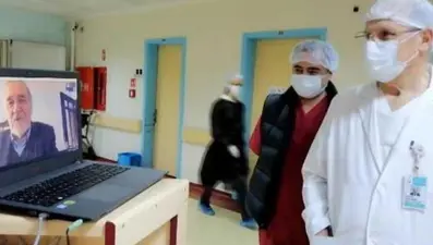 İlber Ortaylı'dan sağlık çalışanlarına destek