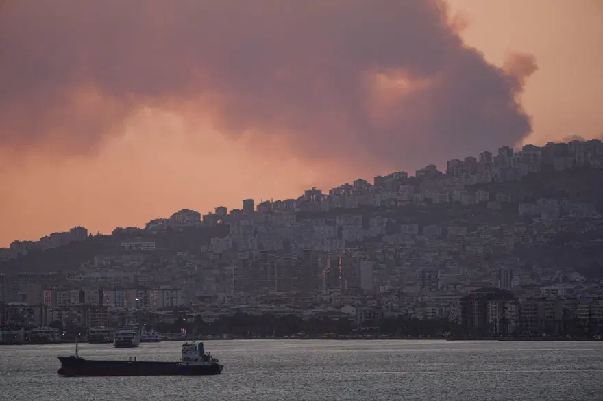 İzmir'i yakan hata! 11 saat boyunca alev alev yandı, bir kişi gözaltında 1