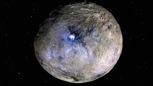 'Cüce gezegen'de buz olabilir