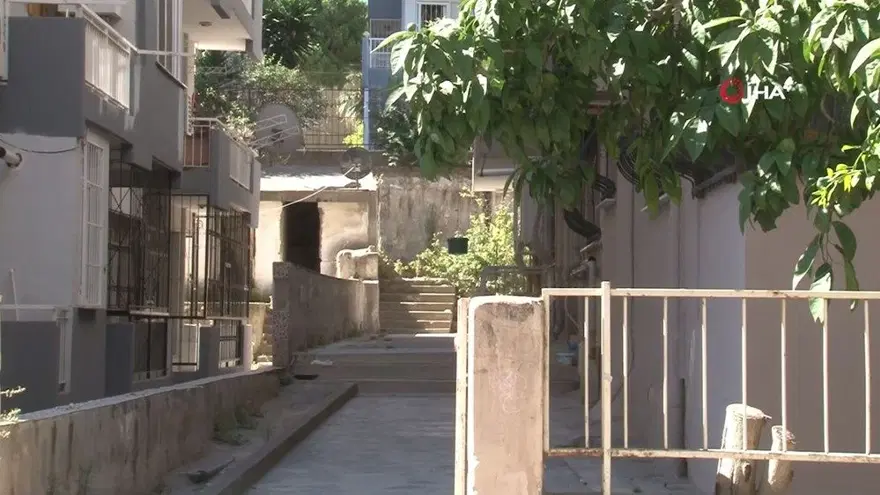 İzmir'deki vahşet katilin internet arama geçmişinde: Çağla'yı öldürmeden önce alışveriş listesi hazırlamış! 2 İzmir'deki vahşet katilin internet arama geçmişinde: Çağla'yı öldürmeden önce alışveriş listesi hazırlamış! 2