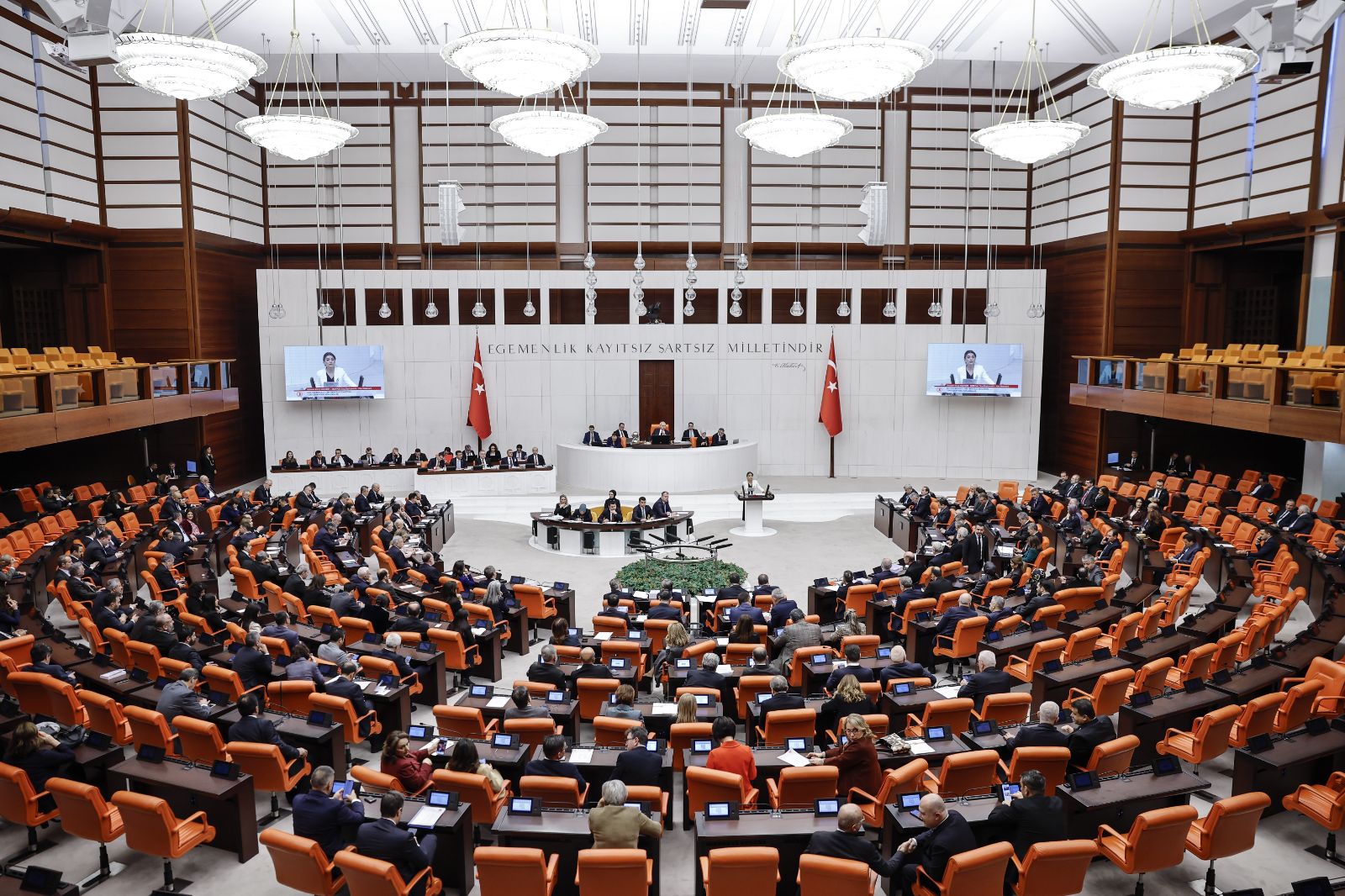 Üç partiden ortak grup kararı: Yeni Yol için mutabakat sağlandı