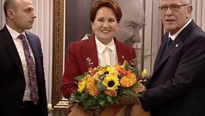 İYİ Parti'de devir teslim töreni