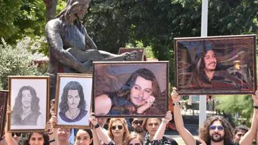 Sanatçı Barış Akarsu doğum gününde anıldı