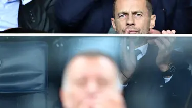 UEFA Başkanı Ceferin Fenerbahçe-Union SG maçını tribünden takip etti