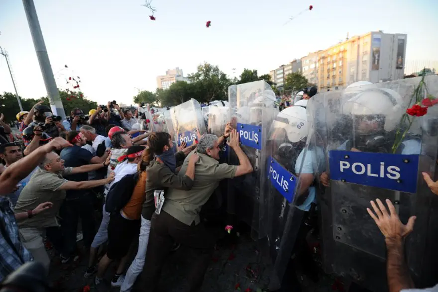 Taksim'de gerginlik 7