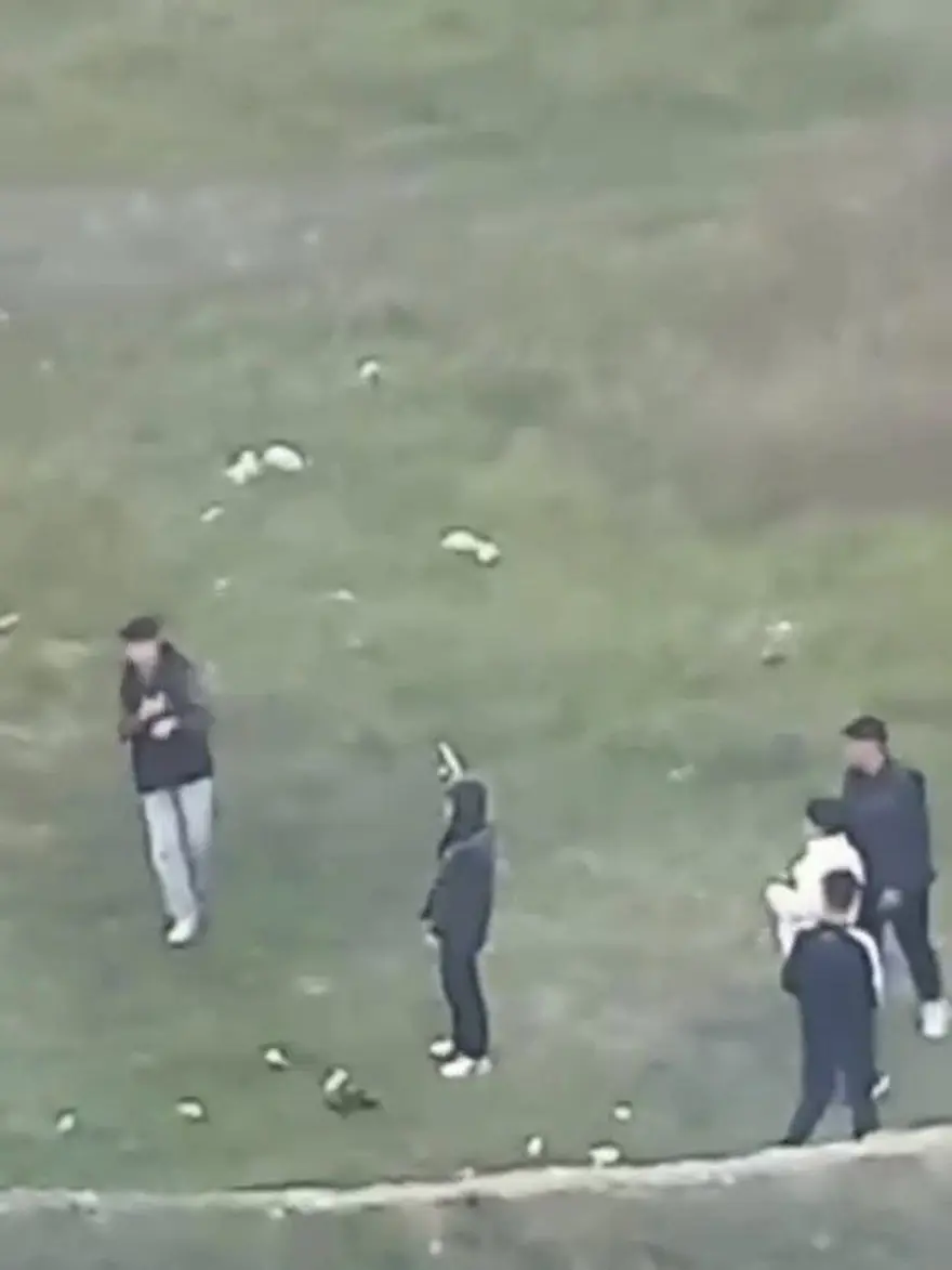 Sultangazi'de çocuklardan tehlikeli oyun! Silahla rastgele ateş açtılar 