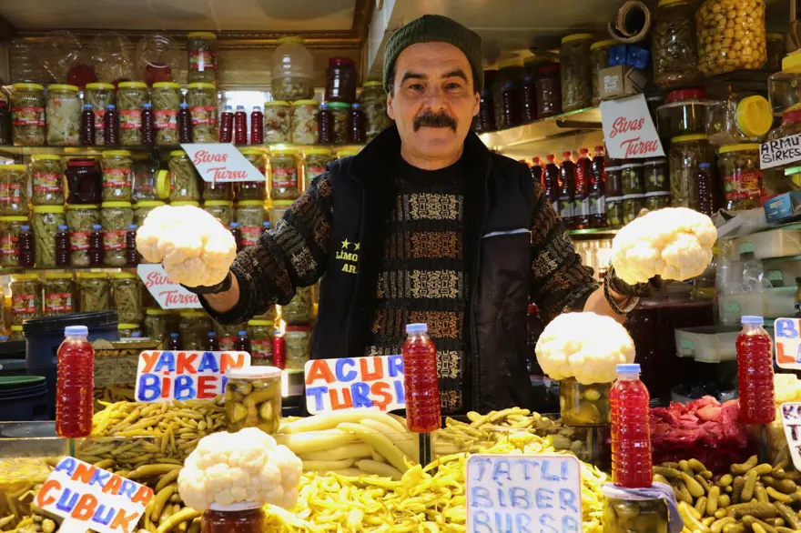 Sofraların vazgeçilmezi: Tezgahları renklendirmeye başladı 6