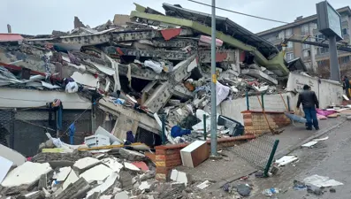 44 kişiye mezar olansite için iki kamu görevlisine soruşturma izni çıktı: 15’er yıl hapisleriisteniyor