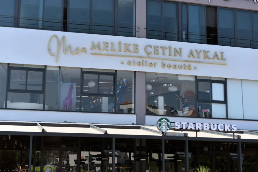Başkanın kızının güzellik merkezine kurşun yağmuru 5