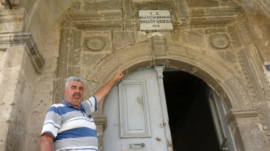 230 yıllık tarihi okul definecilerin hedefinde 6 230 yıllık tarihi okul definecilerin hedefinde 6