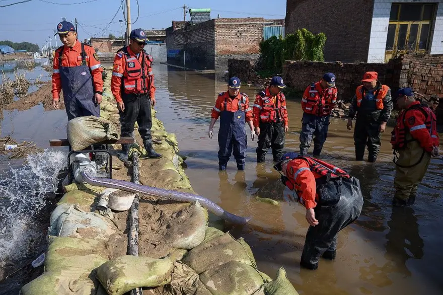 Çin'de sel felaketi: 15 can kaybı 12 Çin'de sel felaketi: 15 can kaybı 12