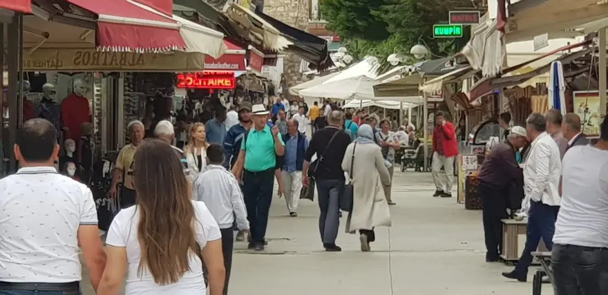 Ünlü transatlantik 3 yıl sonra yeniden Kuşadası'nda 9