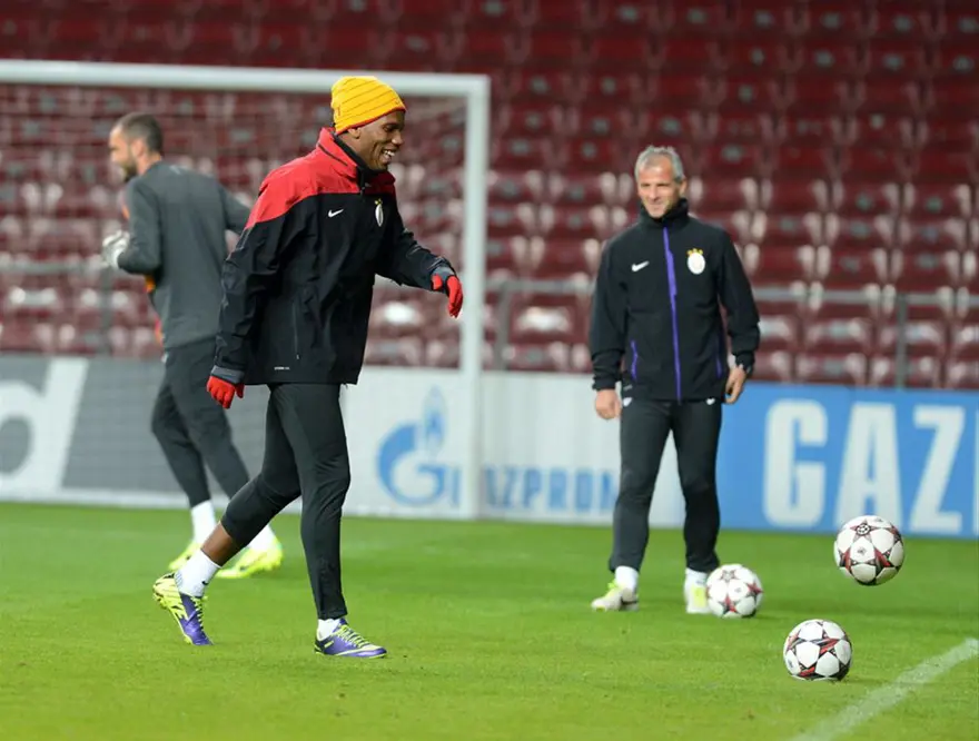 Mancini: 1 puan da olur 8