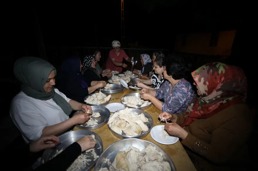 Çankırı'da asırlık gelenek: Bakır kazanlarda pişiriliyor 2 Çankırı'da asırlık gelenek: Bakır kazanlarda pişiriliyor 2
