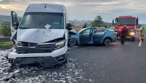 Emniyet şeridinde feci kaza: Bir ölü, dört yaralı