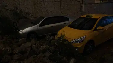 Alanya’da yağış sonrası istinat duvarı çöktü