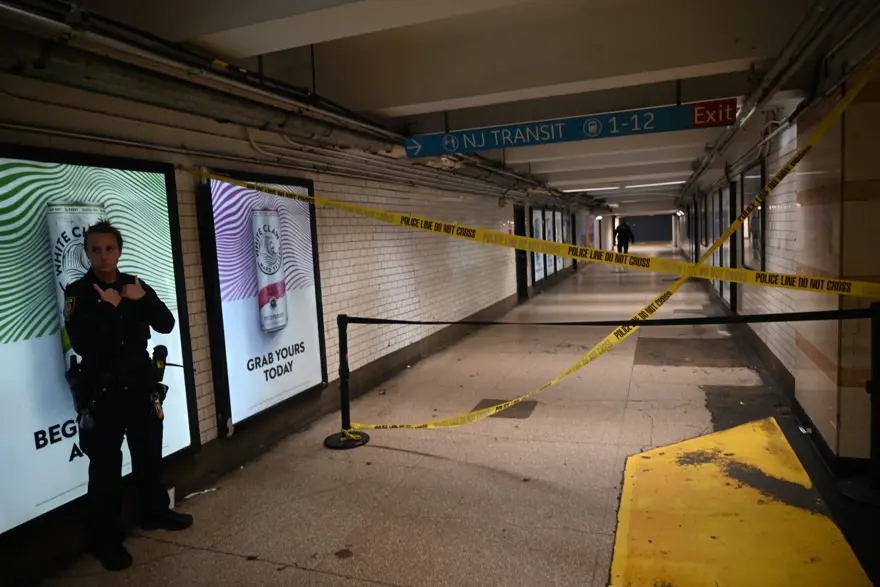İkinci yakma vakası: New York metrosunda bir adamı ateşe verdiler 4