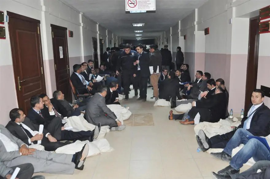 Seçim yarışında yorgun düştüler 5