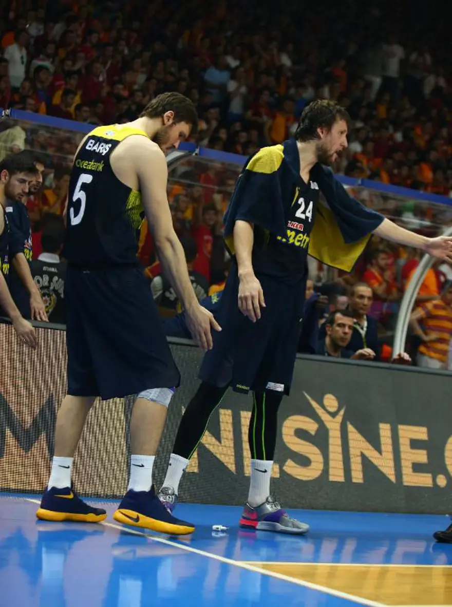 Fenerbahçe Kulübü: Sarı kırmızılı bir taraftar Obradovic'e tükürdü 8