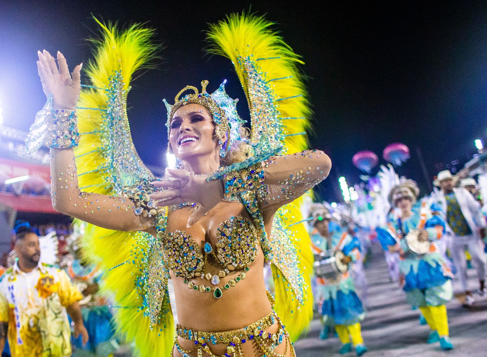 2020 Rio Karnavalı'ndan renkli görüntüler