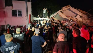 Balıkesir Sındırgı'da 6,1 büyüklüğünde deprem: 1 kişi hayatını kaybetti, 29 kişi yaralandı Balıkesir Sındırgı'da 6,1 büyüklüğünde deprem: 1 kişi hayatını kaybetti, 29 kişi yaralandı
