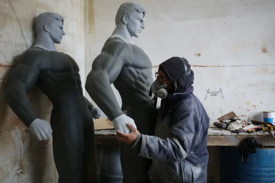 Bolivya'daki heykeltıraş, çizgi roman ve film karakterlerini yeniden oluşturuyor 1 Bolivya'daki heykeltıraş, çizgi roman ve film karakterlerini yeniden oluşturuyor 1