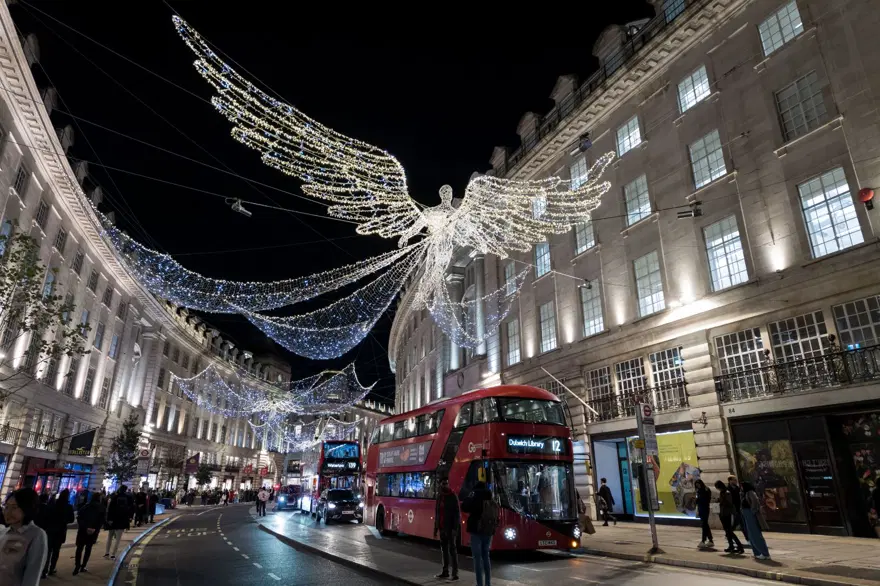 Londra sokakları Noel ve yılbaşı için süslendi 17 Londra sokakları Noel ve yılbaşı için süslendi 17