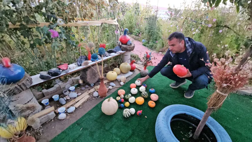 Doğu'nun soğuğunda yetiştirdi: Muşmula, dağ çileği, yer fıstığı... 1 Doğu'nun soğuğunda yetiştirdi: Muşmula, dağ çileği, yer fıstığı... 1