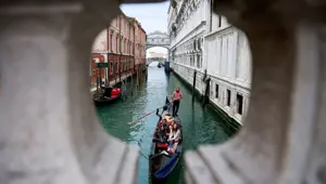 Venedik günübirlik ziyaretçilerden 700 bin eurodan fazla gelir elde etti