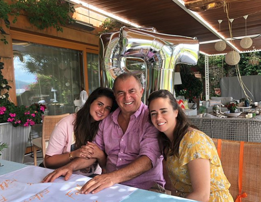 Ricky Martin dördüncü kez baba oldu (Ünlü babalar ve çocukları) 15 Ricky Martin dördüncü kez baba oldu (Ünlü babalar ve çocukları) 15