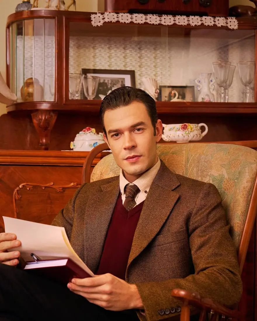 SEN AĞLAMA İSTANBUL FERHAT KİMDİR? 6