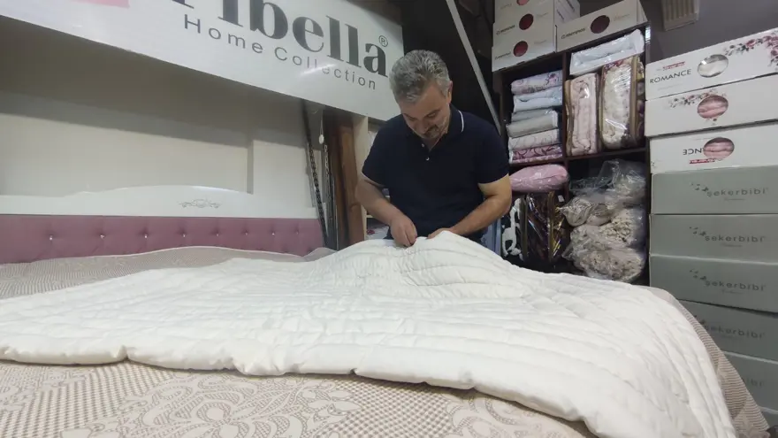 Günde bir tane örüyor, tanesini bin 500 liradan satıyor 